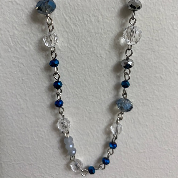 O: Sapphire Blue Necklace - Picture 3 of 12